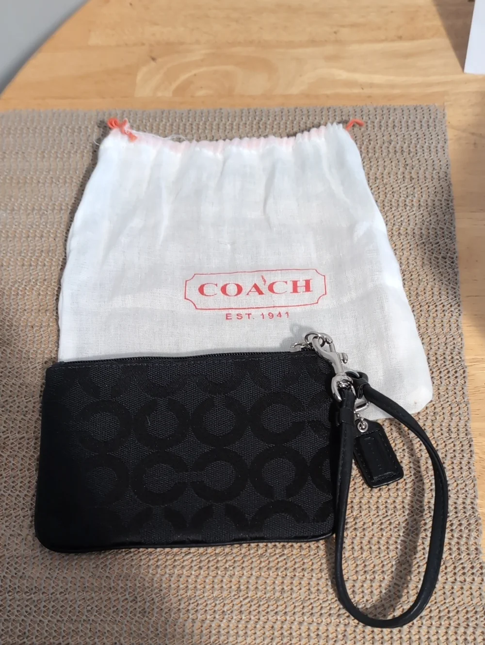 Coach Black Signature Logo Wristlet w/ Dust Bag Great Condition - Picture 2 of 7